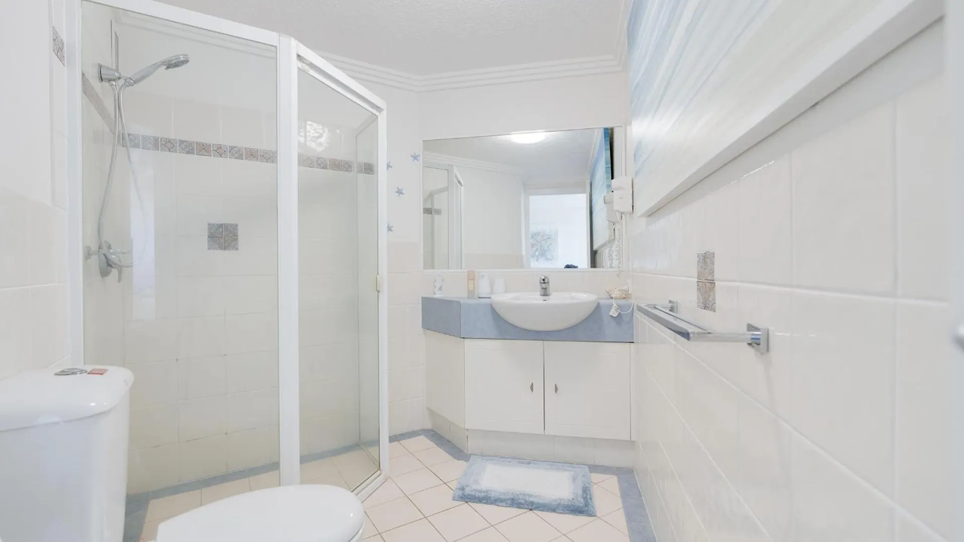 Apartment Waterfront 1-Bedroom Retreat With Stunning Views Gold Coast