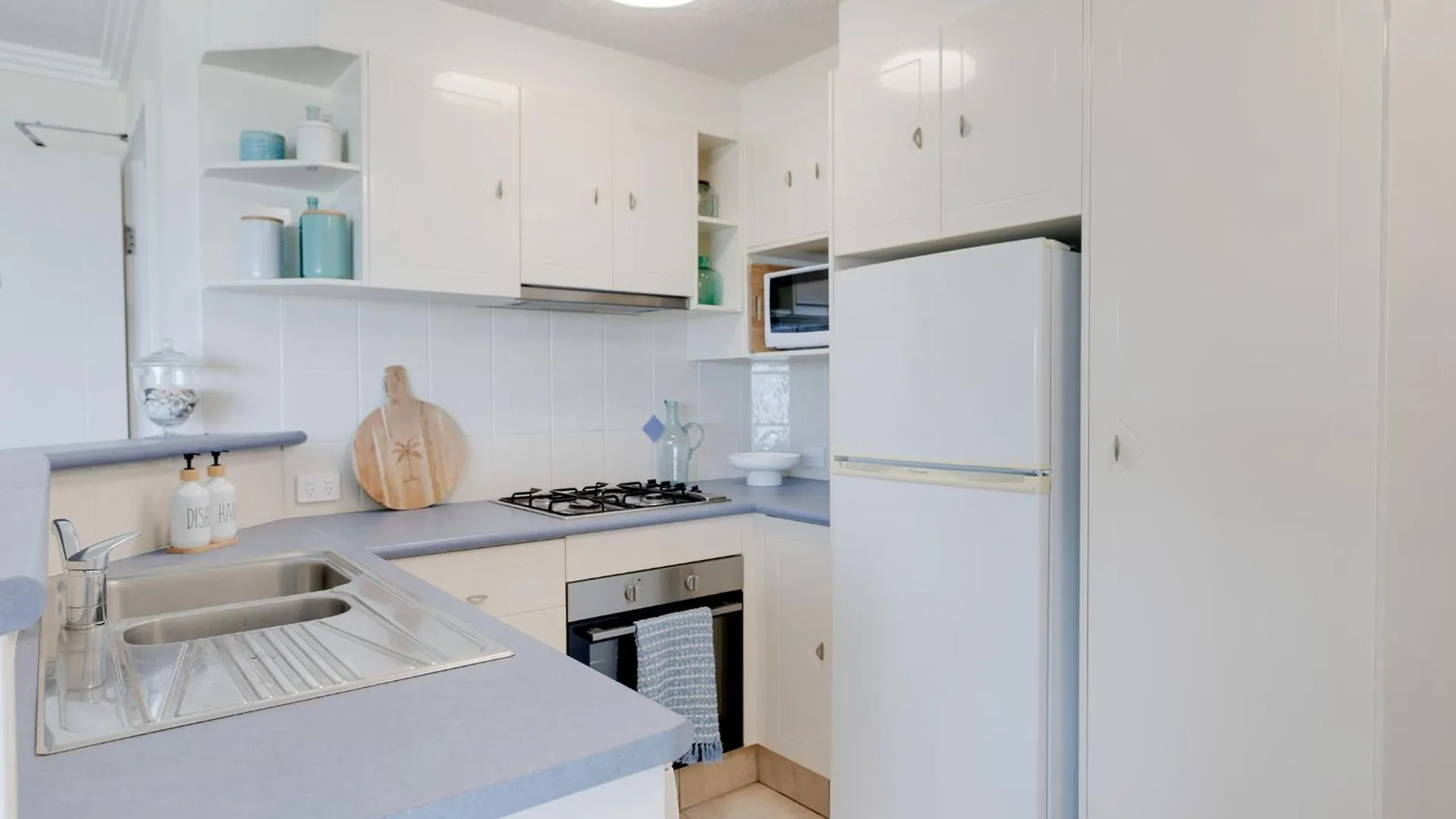 Waterfront 1-Bedroom Retreat With Stunning Views Gold Coast Australia