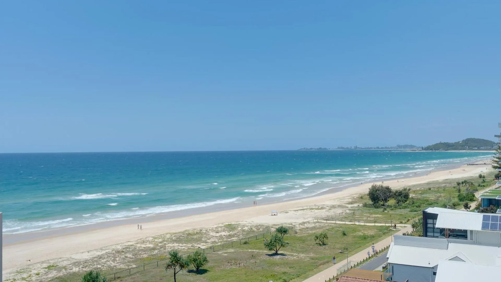 Waterfront 1-Bedroom Retreat With Stunning Views Gold Coast